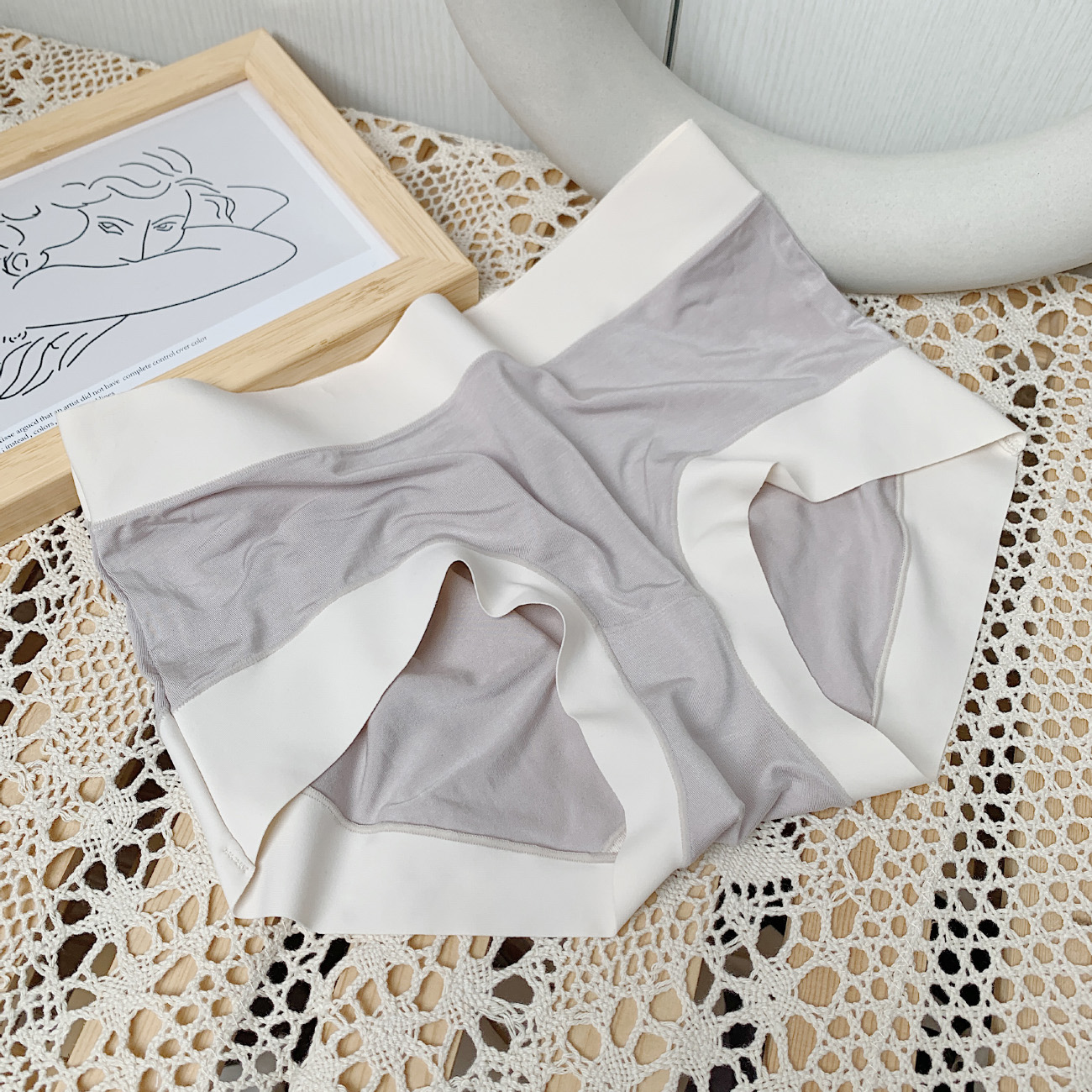 桃酱少女丨裸感空气裤 60支细腻莫代尔艾草抗菌透气高弹无痕内裤,女士内衣/男士内衣/家居服,女三角裤,淘宝优惠券,粉丝福利购,淘宝优惠卷