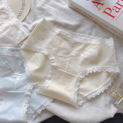 法式小香风纯棉内裤女性感拼接蕾丝网纱镂空7A抑菌包臀中腰三角裤