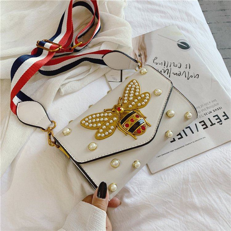 香港法国小众包包斜挎百搭女包2019新款链条单肩包蜜蜂珍珠铆钉包|ruв категории Сумки, Г - жа сумки - от Buy2taobao.com для оказания профессиональной услуги покупки агента Taobao