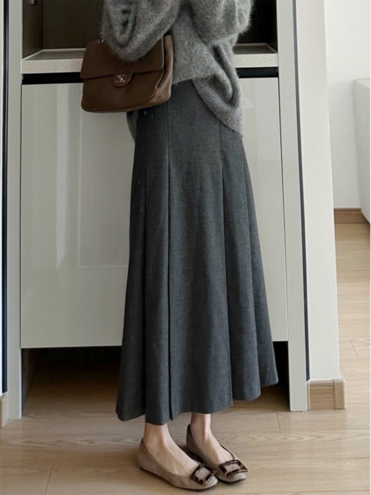 垂坠感半身裙秋季女2025年新款秋季气质赫本风小个子高腰显瘦裙子,女装/女士精品,大码半身裙,淘宝优惠券,粉丝福利购,淘宝优惠卷