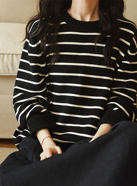 宽松和苗条圆领条纹针织品为妇女秋季2025新的多功能利基长袖针织