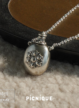 PICNIQUE雕刻酒壶项链