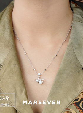 白色绳结珍珠葫芦吊坠项链