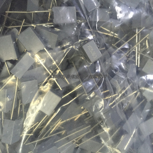 法拉CL23B灰色校正63V105J P5MM 校正方块电容器