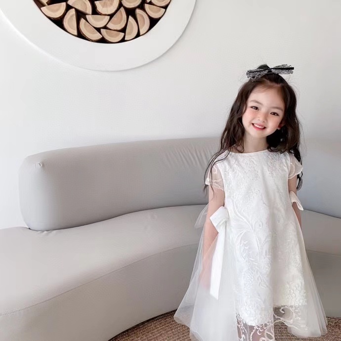 女童连衣裙2021夏新款宝宝洋气白色蕾丝刺绣公主裙儿童气质礼服裙