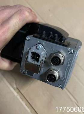 ILS2E853S2213伺服电机，图，功能正常，