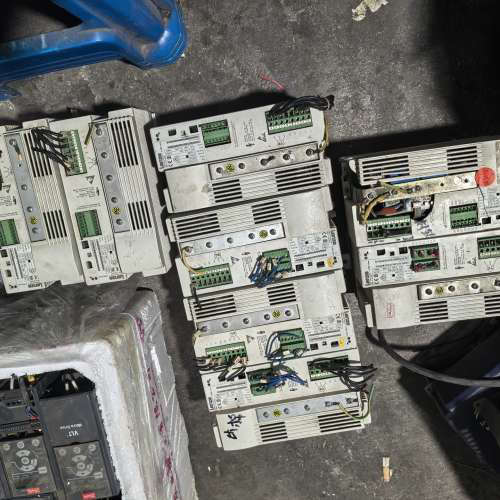 拍 Lenze伦茨变频器EVF8218-E 11kw