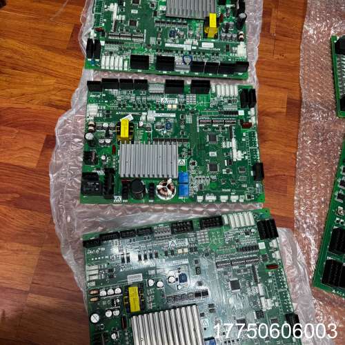 三菱电梯门机板P231715B000G13，包好用。成都