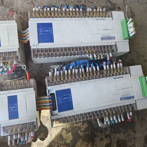 信捷XC3-60RT-C加xc-e3ad4pt2da两套包好