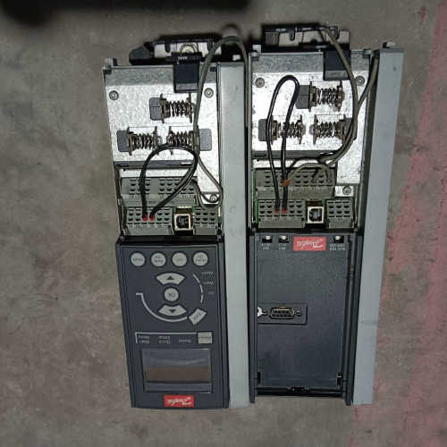 丹弗斯变频器FC-301P2K2T4E20H2XN包好