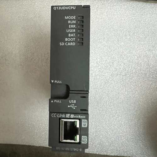 三菱Q13UDVCPU ，包好，18序列号，