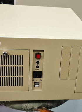 台湾凌华RK-608小型工控机，i5 2400 CPU，4G