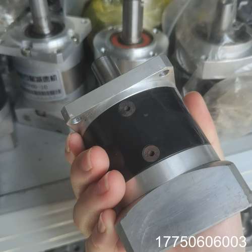 NEWSTART纽氏达特行星减速机PF60L1-005-P2