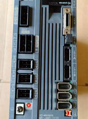 三菱伺服驱动器 MR-J4W3-222B ，拍
