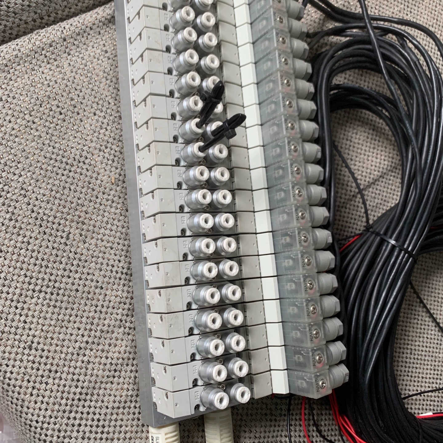 CKD电磁阀4GD219R-C4-B-3  成色美丽