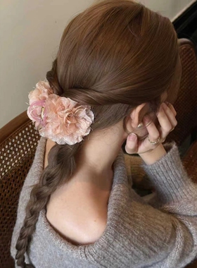 法式甜美花朵后脑勺抓夹氛围感