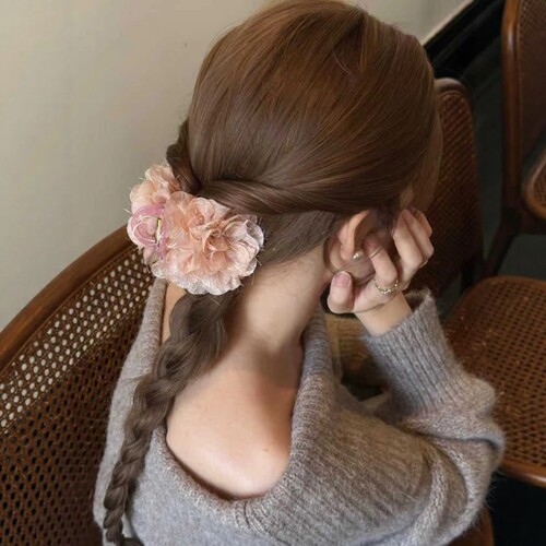 法式甜美花朵后脑勺抓夹氛围感