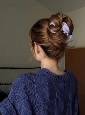 花苞头十秒搞定，我是认真的！法式缎面大肠发圈复古高级感发饰