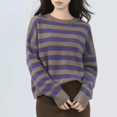 撞色条纹慵懒风经典圆领针织衫女