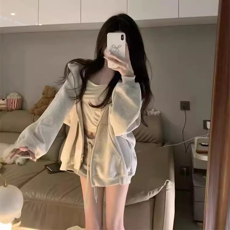 外贸原单品牌重磅纯棉连帽卫衣女图片