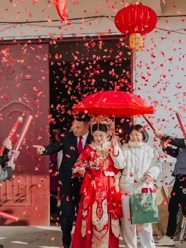 Леппел дождь свадьба Гаргам Гаргам Викел обряды Подарок Барбона Рука рождения Рука Wim WIML Свадебная рука рука рука