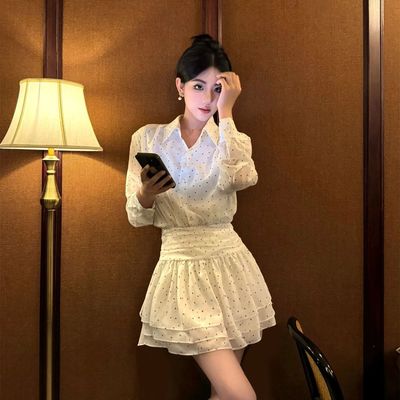 白色收腰连衣裙子早秋新款小个子