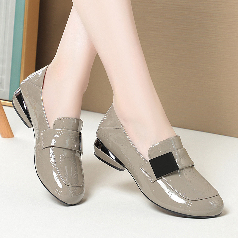 小皮鞋女款英伦风单鞋2026新款春季百搭复古厚底乐福鞋女鞋子爆款