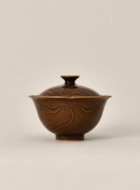 致鸣元黄葵纹盖碗（内元黄） 直径：9.4cm底部：3.2cm容量：110ml