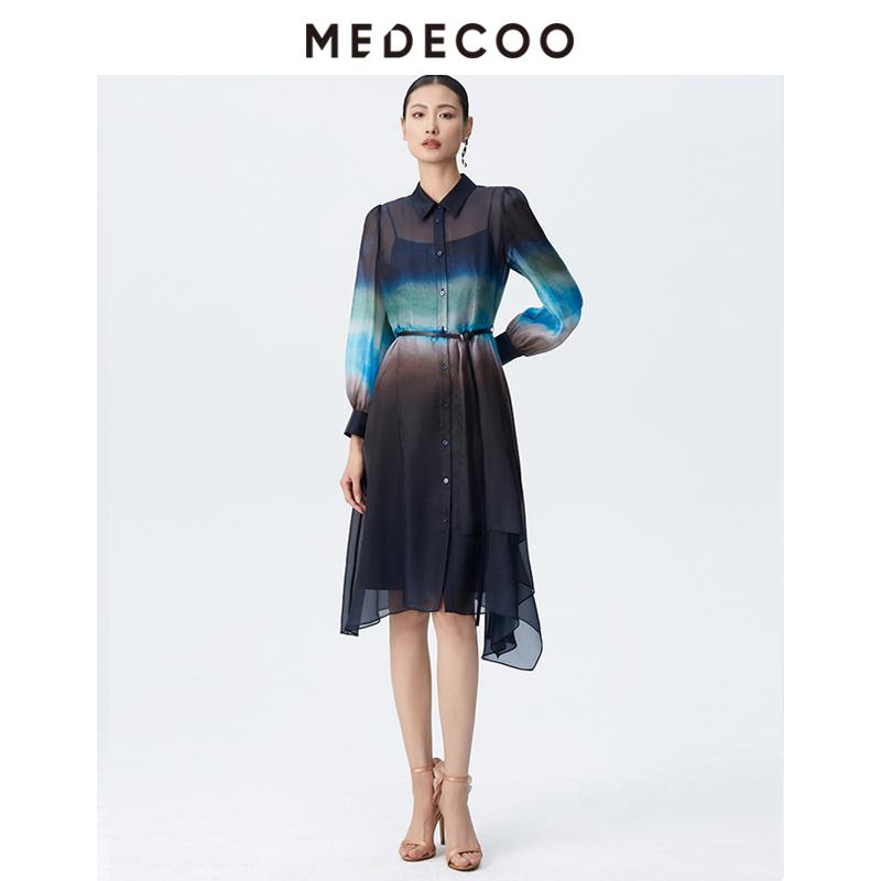 墨蒂珂2025春新款印花连衣裙