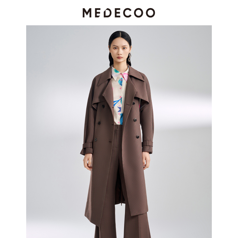 墨蒂珂长袖西装领长款双排扣风衣