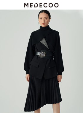 MEDECOO/墨蒂珂冬新款百褶不规则摆两件套马甲连衣裙MHD90105