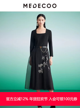 MEDECOO/墨蒂珂2025春季新款方领拼接叠影印花长袖连衣裙MIC90404