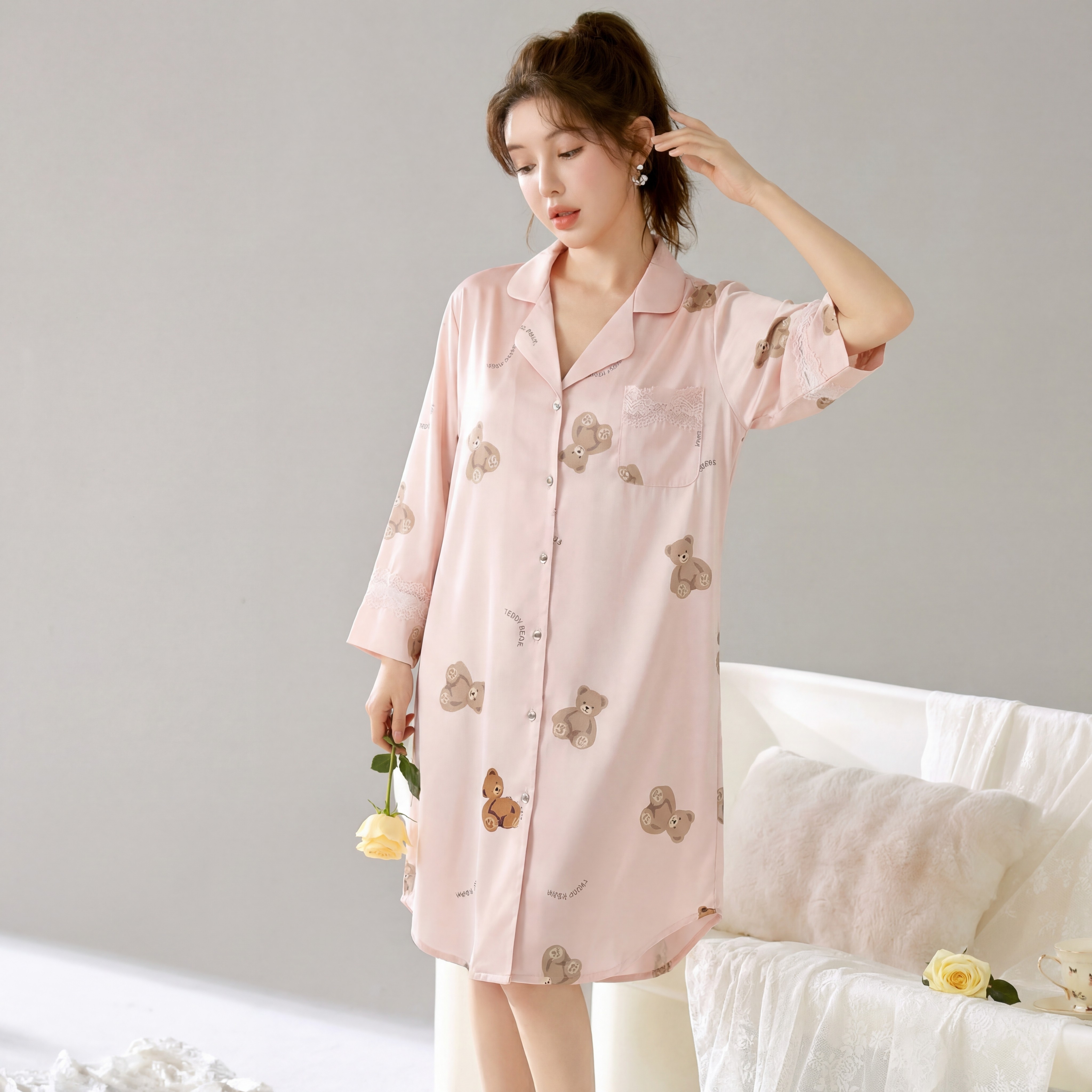 可爱卡通印花睡裙女长袖翻领开衫式家居服冰丝长款睡衣