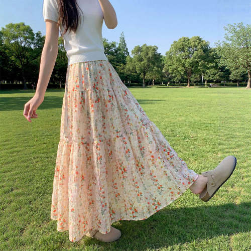 粉白法式复古碎花半身裙女2026夏季气质甜美显瘦印花压褶裙A字裙