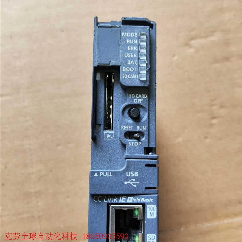 三菱 Q26UDVCPU  无盖板,有一处破角,详情请看图七