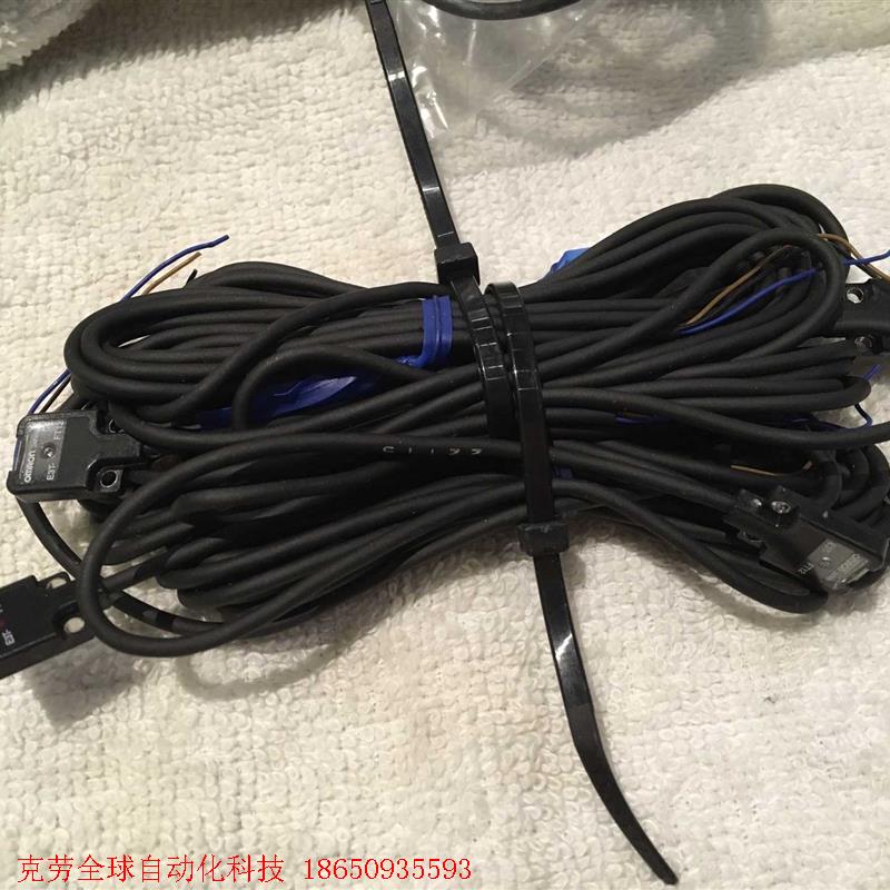 全新库存欧姆龙对射光电传感器E3T-FT12,二对如图,无包