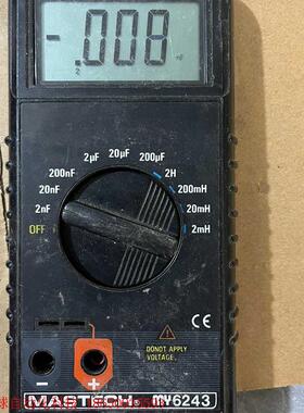 华议my6243电容电感表。成色如图,单机无配件,通电能开机