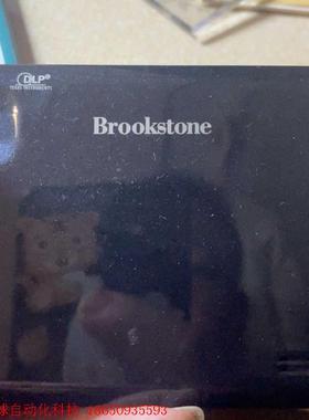 BrookStone 便携式投影机