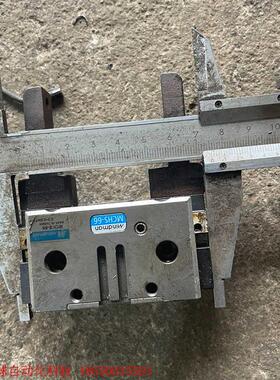 台湾气动二爪。金器MCHS-66。东西超好。有二个280一个