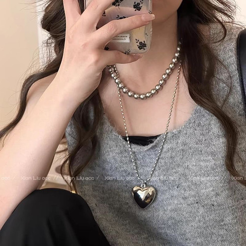 原创设计双层叠戴立体桃心项链高级灰珍珠锁骨链欧尼同款爱心吊坠