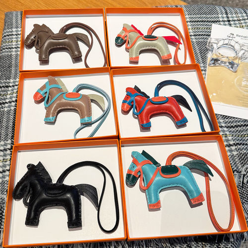 真皮战马小马钥匙扣挂件