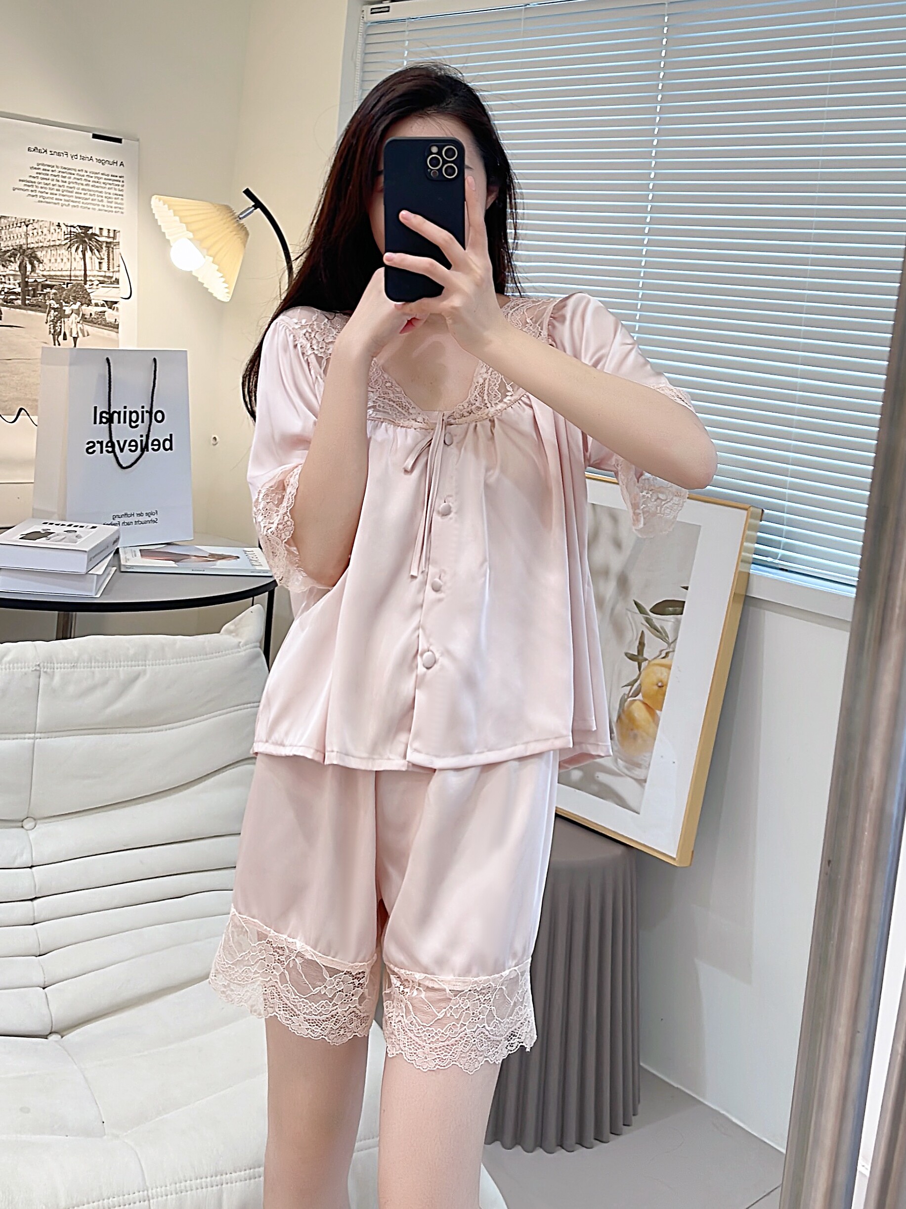 GENTLENESS THAT HAS NOWHERE TO PUT VIRRI CIAGA  2023 SUMMER THIN LACE SHORTS SHORTS SILK PAJAMAS WOMEN