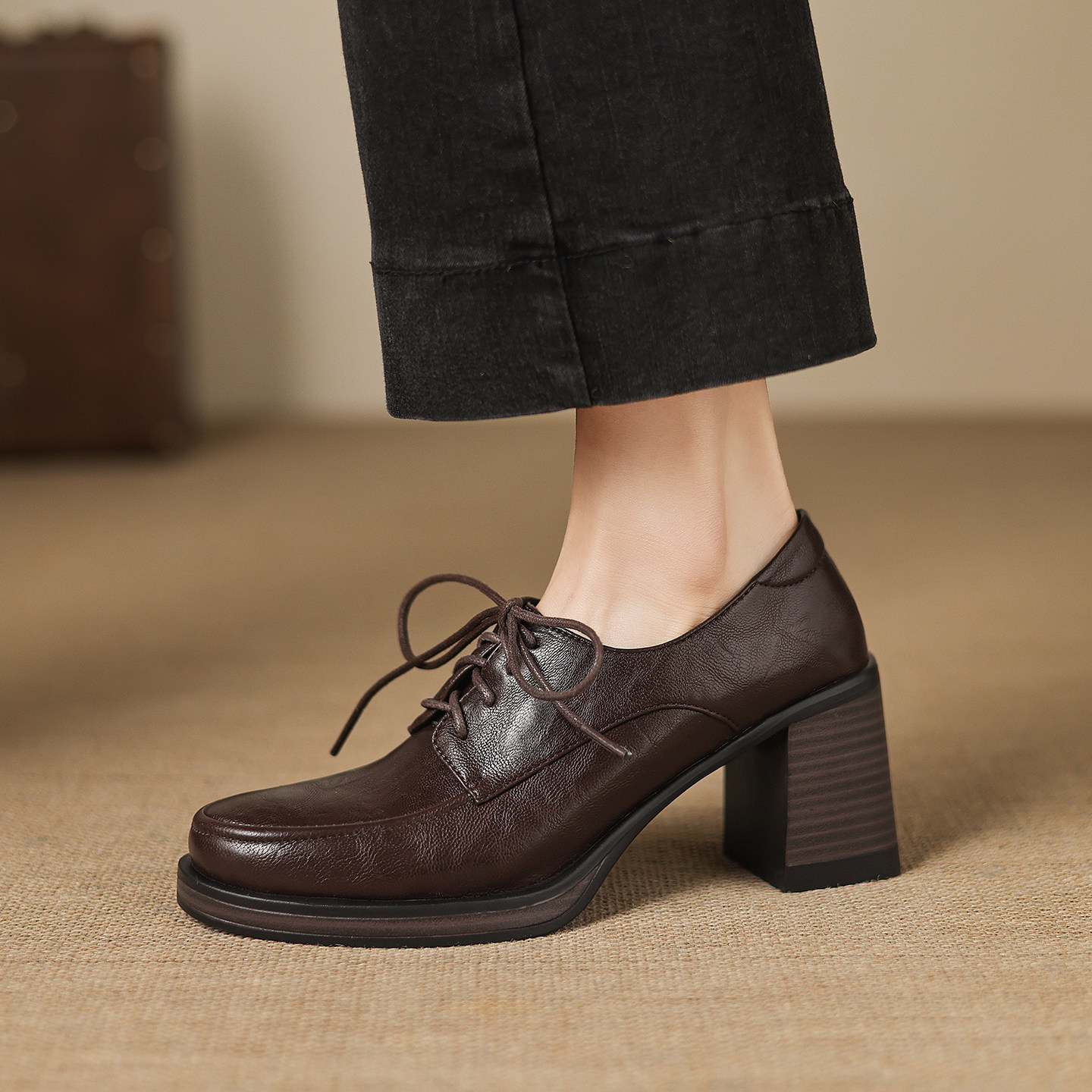 ladyblack复古方头粗高跟深口单鞋女系带通勤大码职业小皮鞋41-43,女鞋,深口单鞋,淘宝优惠券,粉丝福利购,淘宝优惠卷