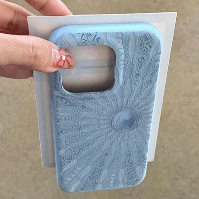 蓝色太阳图腾适用于苹果16promax皮革纹手机壳iPhone16pro新款15/14plus磨砂质感13pro全包12pro防摔11保护套