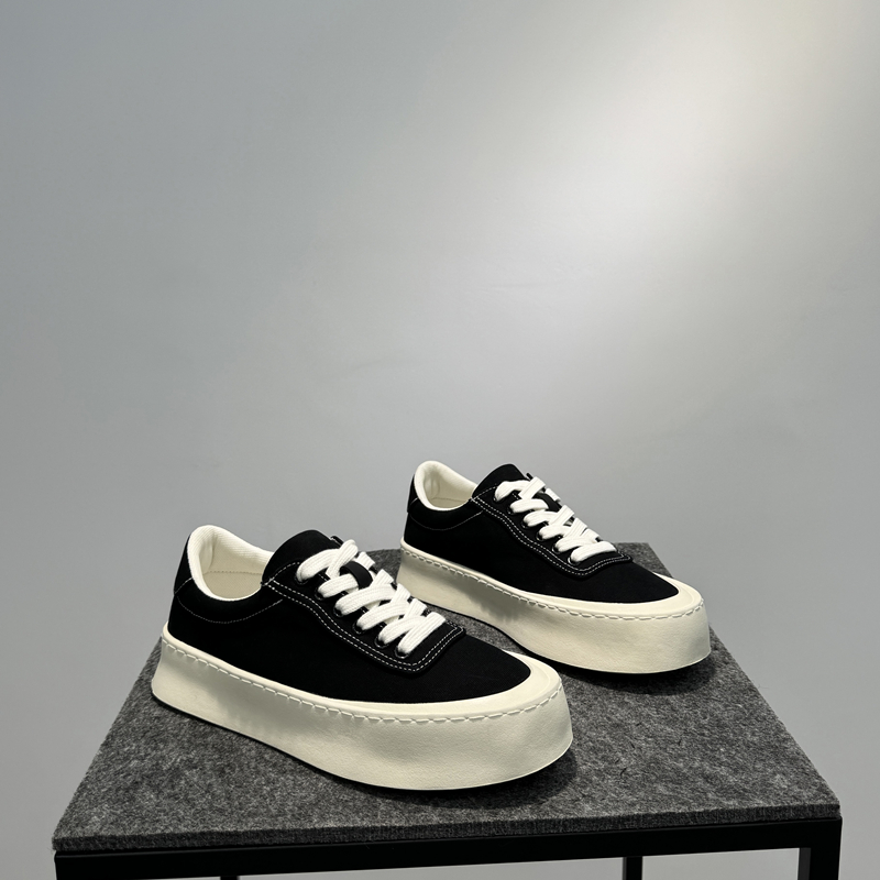 厚底增高帆布鞋布面透气休闲板鞋