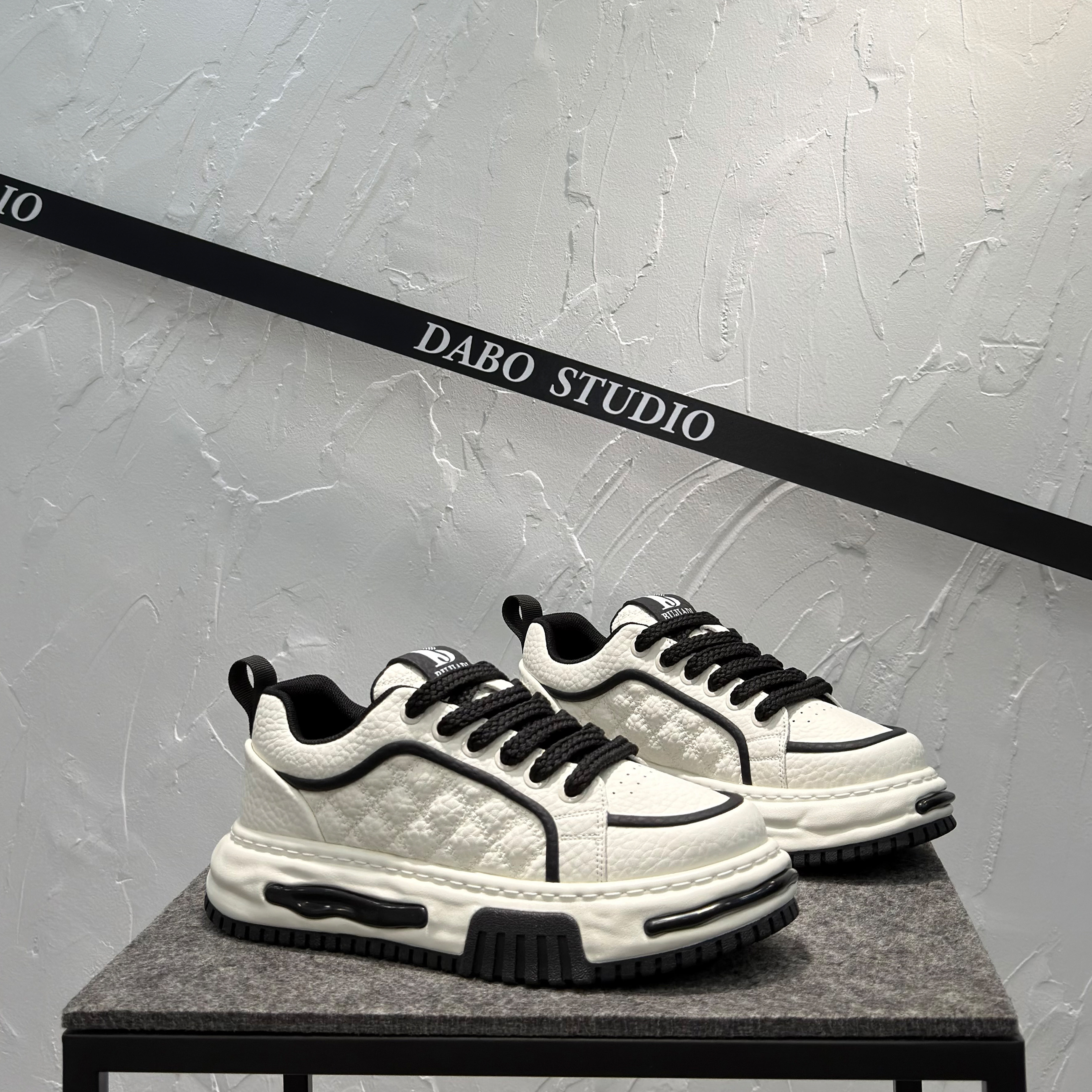 男鞋潮牌高级感2026新款拼色板鞋百搭潮厚底增高鞋低帮系带休闲鞋,流行男鞋,休闲板鞋,淘宝优惠券,粉丝福利购,淘宝优惠卷