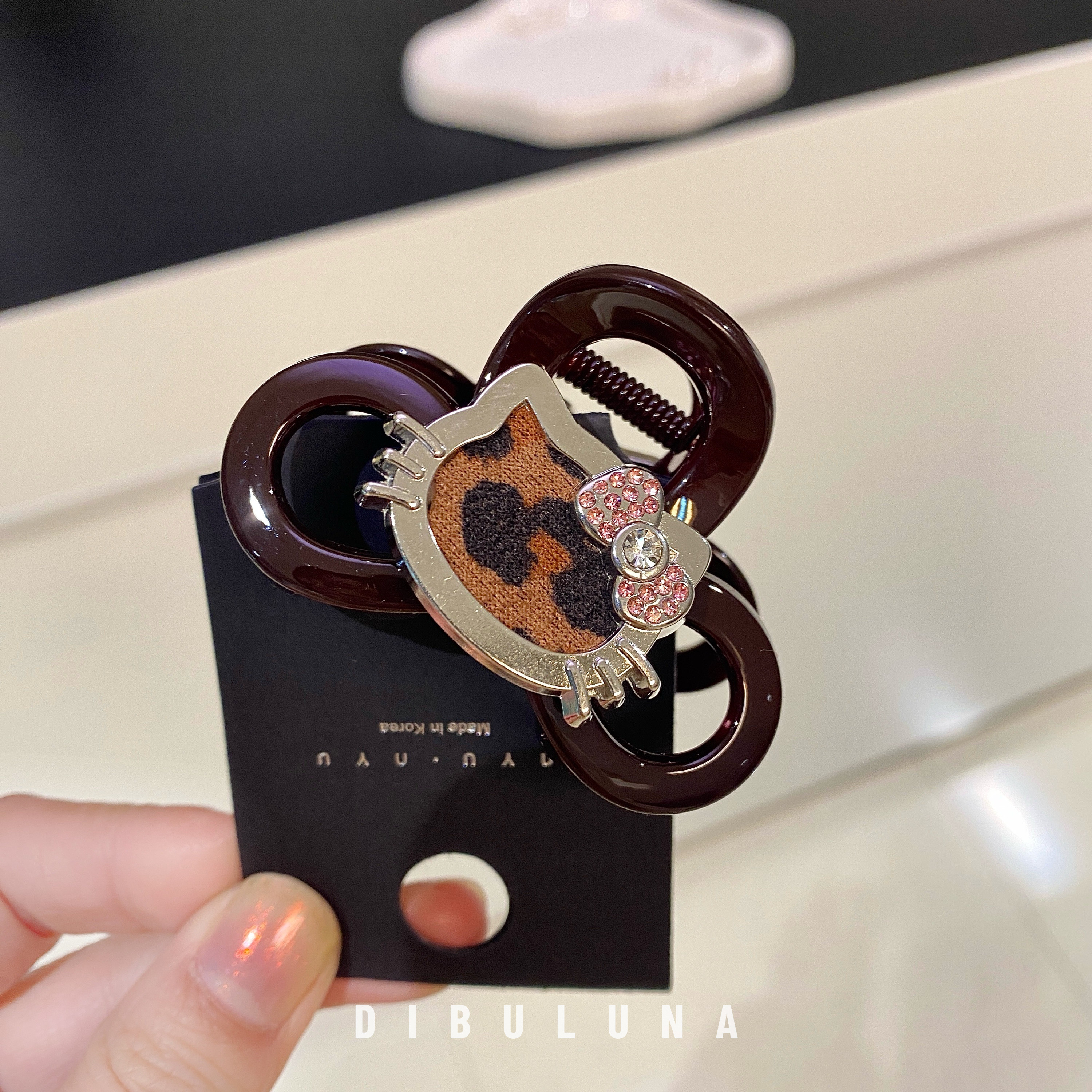 韩系KT猫咖色后脑勺鲨鱼夹可爱中号发抓减龄童趣抓夹半扎发抓夹