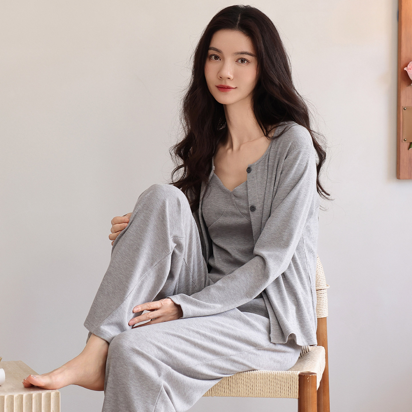 猫人莫代尔睡衣女款春秋季带胸垫长袖高级感家居服可外穿三件套装