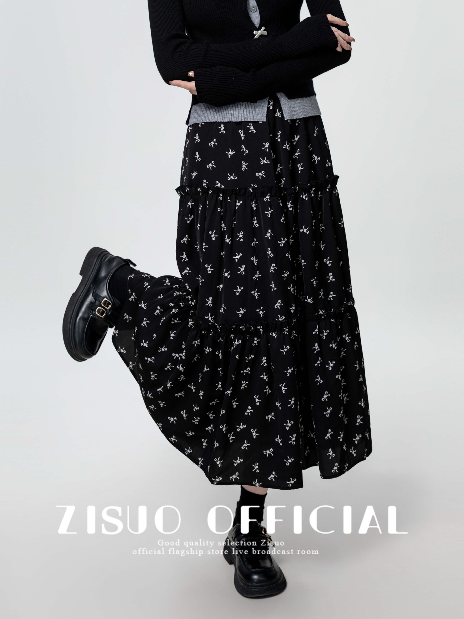 黑色碎花半身裙女春秋2025新款松紧高腰显瘦a字伞裙中长款蛋糕裙