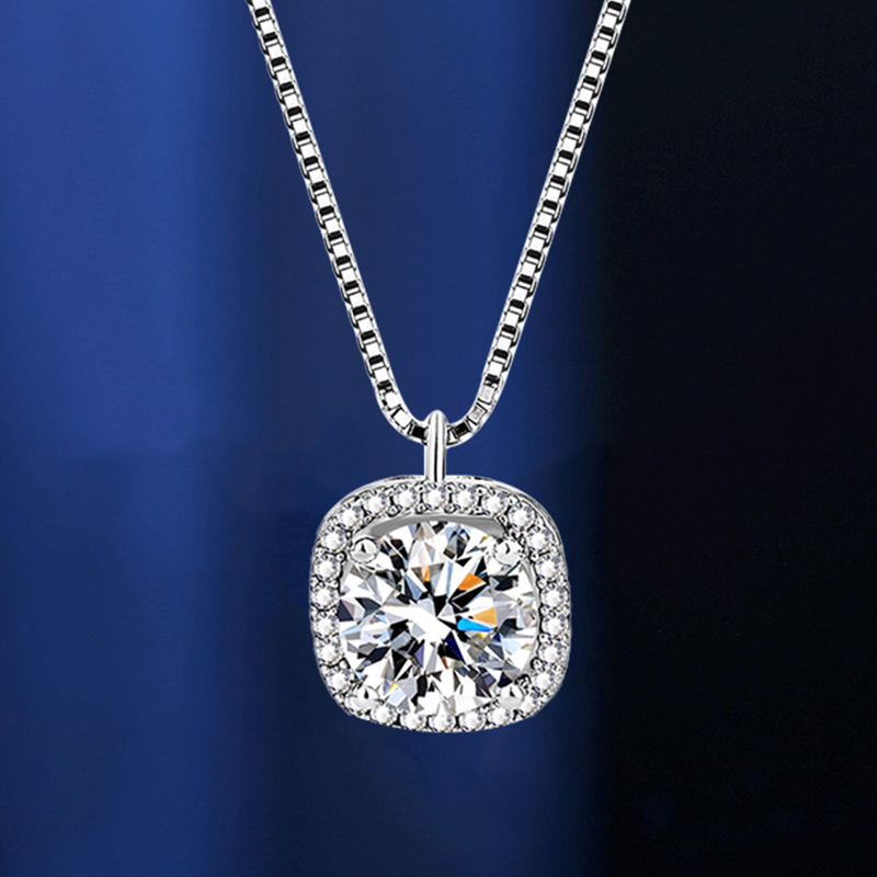 超闪D色莫桑钻不过敏纯银项链女轻奢18k金小方糖单吊坠锁骨链配饰